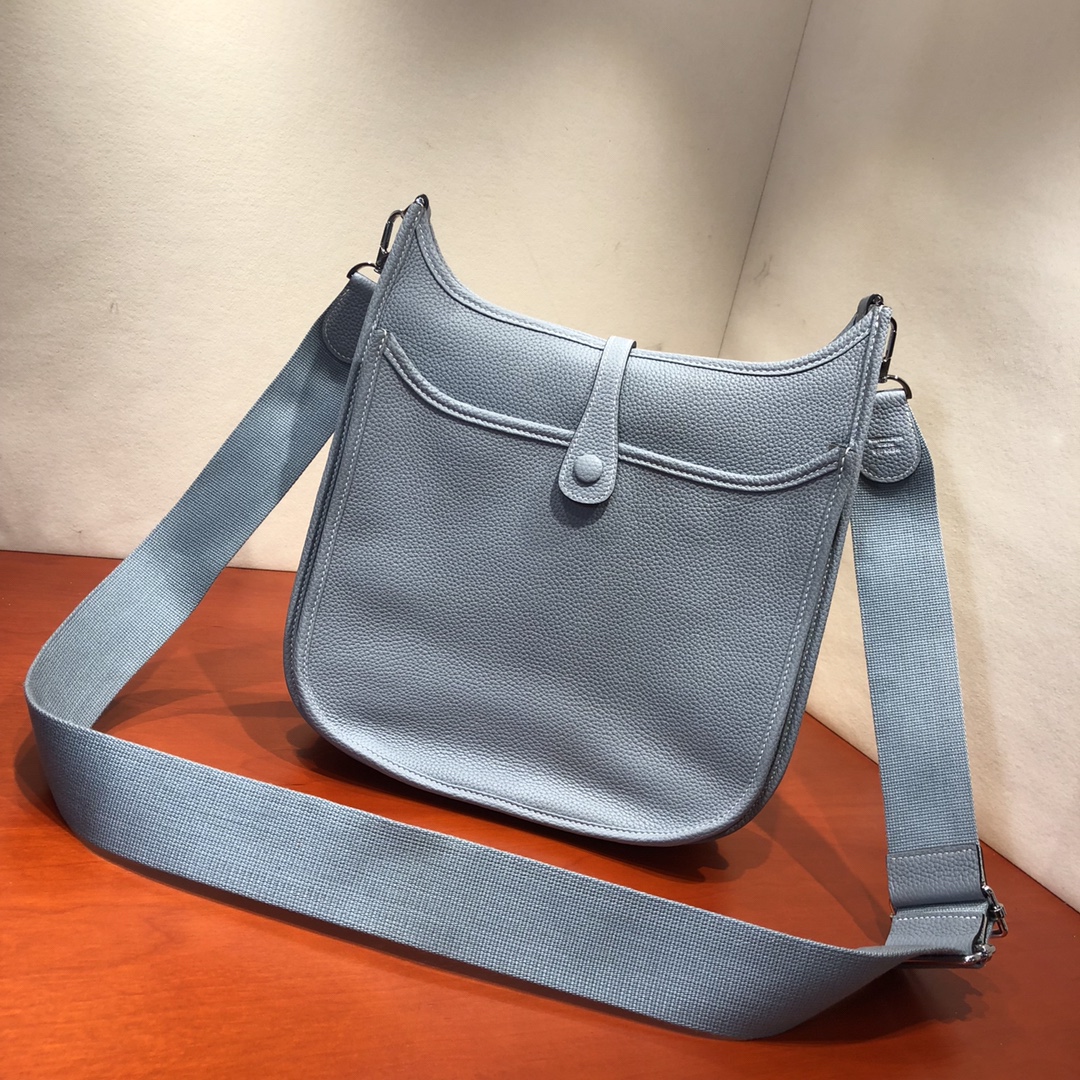 Hermes Evelyne III 29 PM Shoulder Bag In Grey Clemence Leather